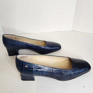 Etienne Aigner Crocodile Embossed Leather Low Pumps